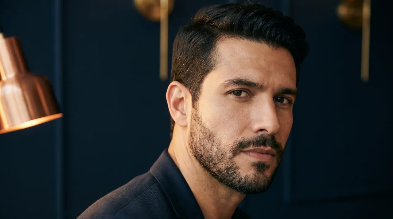 O que é visagismo masculino (e por que não é "corte da moda")